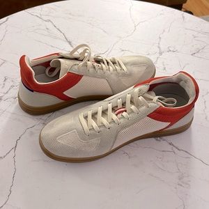 Rothy’s Men’s RS01 Sneaker, White and Crimson Colorway, size 10